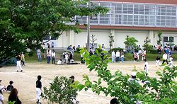 ��k���̃\�t�g�{�[���i���쏬�w�Z�j