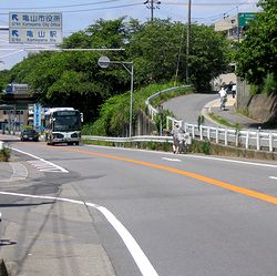 �������P�����𑖂�o�X