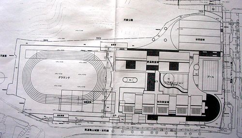 �����w�Z�̐V�Z�ɔz�u�}