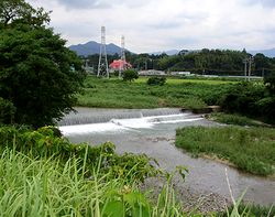 �鎭��i�쑺���̏����㗬�j