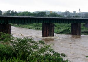 �鎭��ɂ�����i�q�S���ɂԂ��闬��