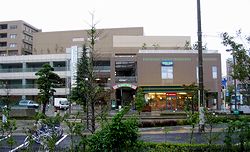 �l�k�s�̉w�O�A�u�Ȃ䂽�l�k�v