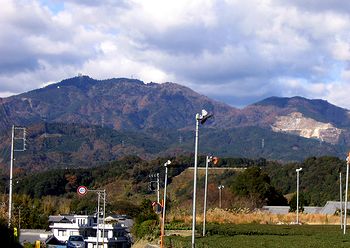 �Ӗ@�����猩����o�R�i���̎R�j�ƍ̌@����Ă���ƂȂ�̎R