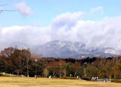 �w�`���Ɍ����ė��K����q�ǂ��B�Ɩ�o�R�i�T�R�����Łj