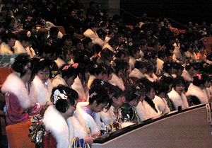 ���l�����̗l�q