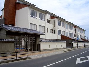 �����w�Z�̓��ʋ������Ɛ���