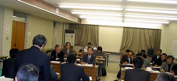 �����̗l�q�i��O�������A�����������}���j