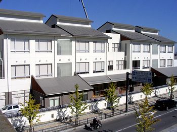 �s�������猩�����z���̐����w�Z