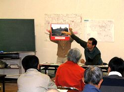 �ʐ^���g���Ęb�������e����