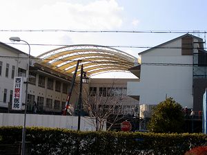 �����ԋ߂̐����w�Z