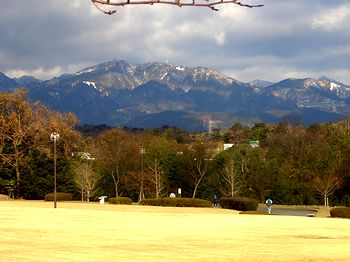 �T�R�����ŗ��K������q�ǂ��B�i�����ɖ�o�R��������j