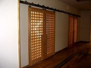 �̈�ٓ�����̃h�A