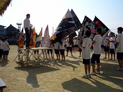 �J��Ō����𐾂��e�N���X�̑�\�B