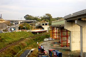 ���N�t�ɂ͋��p�J�n�\��̊փo�C�p�X�|�����������_�`���㍑���i������j