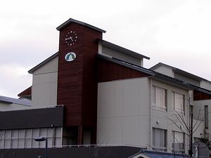 �����w�Z�̎��v��