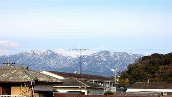 �Ƃ��猩���鎭�̎R