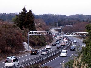 �t�^�[�����b�V���̎Ԃō��G���铌���㎩���ԓ��i���É����ʁj