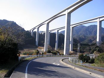 ��Q���_�������H�i�N���Ɉ���R�Łj