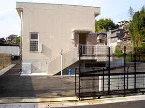 �R���~����������K�������|���v��i�T�R�X�֋ǂ̗��ɂ���j